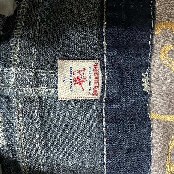 Like new worn 2 times free smoke house any question ask me - Picture 3 of 5